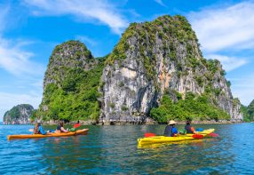4 Days at Ha Long Bay on Appricot Cruise and Cat Ba Islands