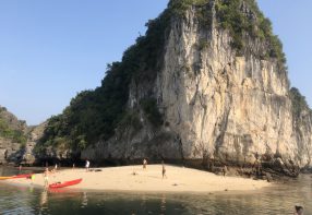 3 Days at Ha Long Bay on Appricot Cruise and Cat Ba Islands