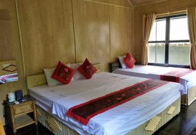 4 Days at Ha Long Bay on Appricot Cruise and Cat Ba Islands