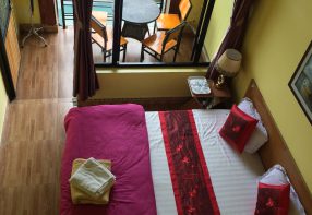 4 Days at Ha Long Bay on Appricot Cruise and Cat Ba Islands